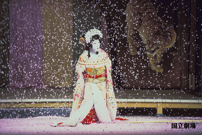 《祇園祭礼信仰記》四段目《金閣寺》中的雪姫。